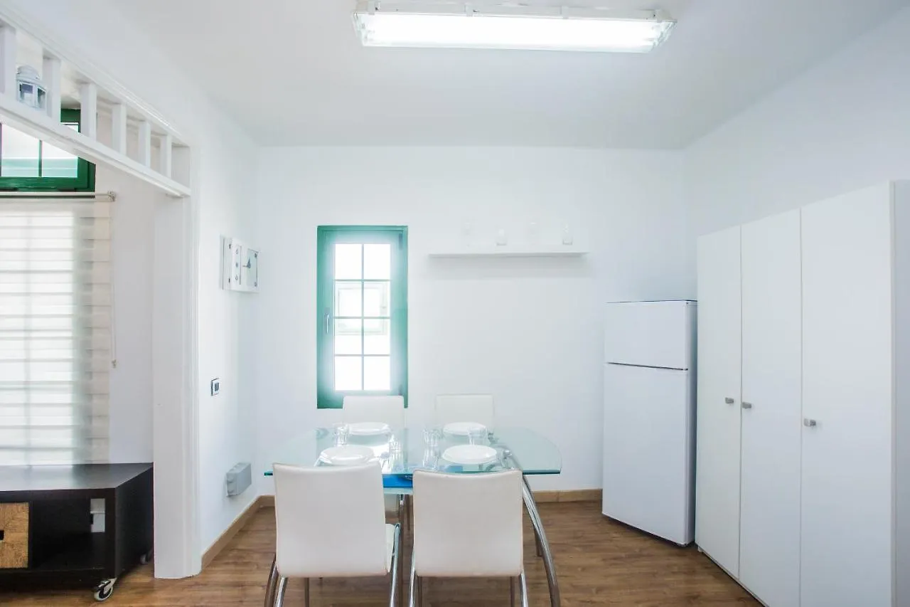 Apartamentos Haria En Puerto Del Carmen Tias