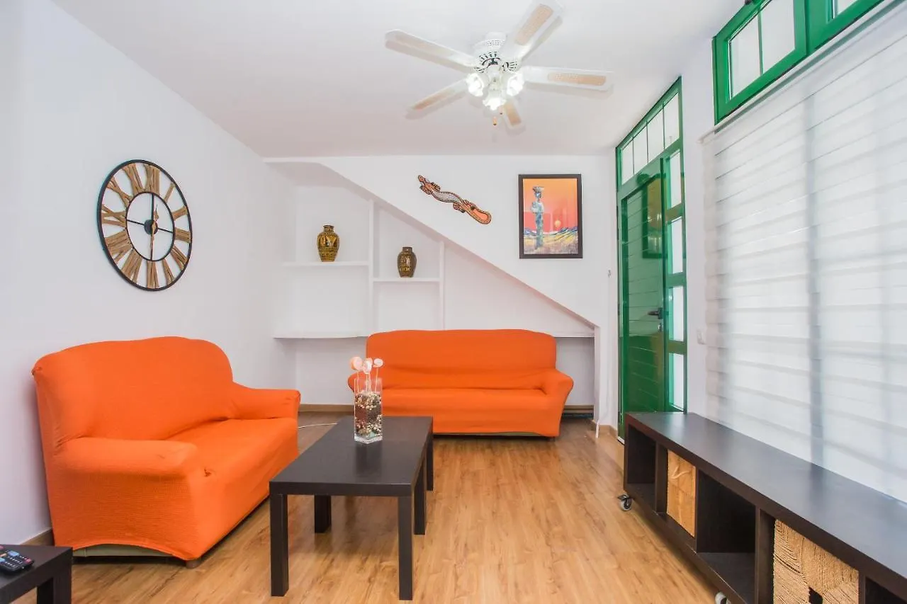 Apartamentos Haria En Puerto Del Carmen Tias